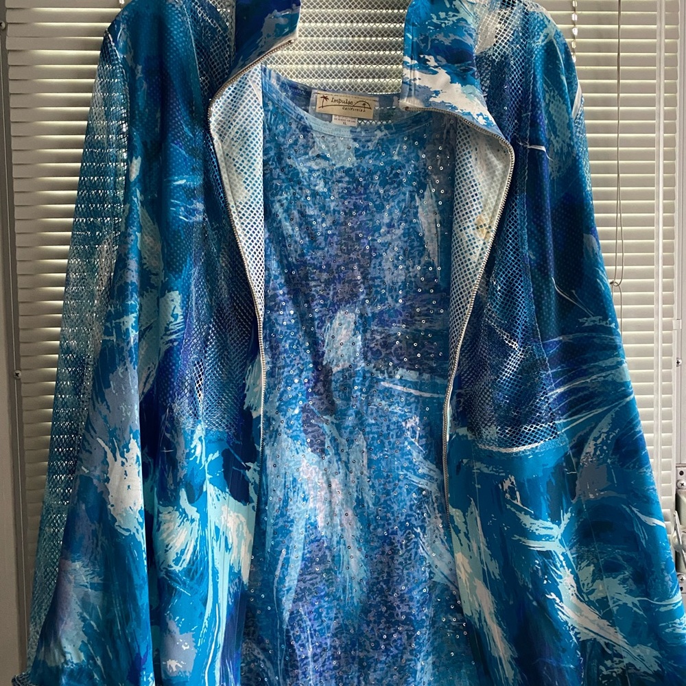 Women’s XL 2 piece top